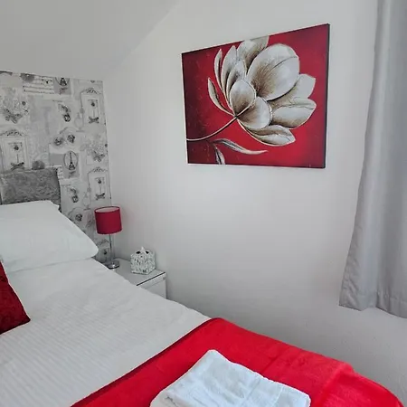 Hermosa Guest house *