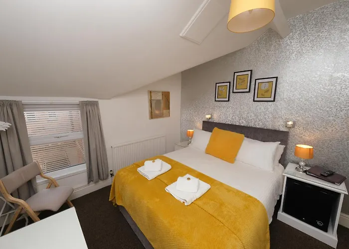 Hermosa Guest house Scarborough