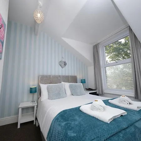 Hermosa 스카버러